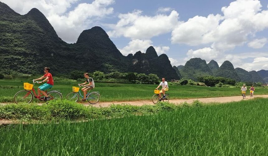 8 Top Family Destinations for Summer Vacation in China! Expats Holidays