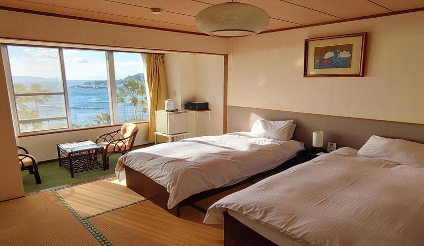 Phoenix Hotel in Hakuba Japan offering cozy stays near ski slopes.